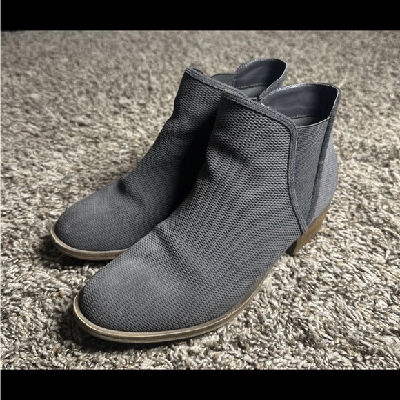 Kensie Women's Gerona Ankle Boots Size 7.5 Dark Gray Side Zipper Cowboy Western - Picture 3 of 11